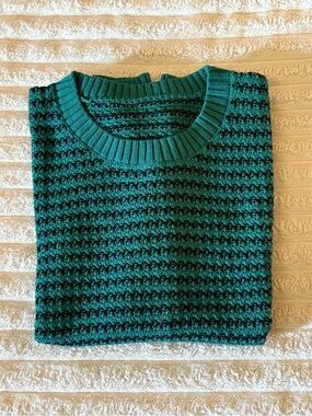 Women’s Teal and Black Crewneck Sweater - Classic Knit